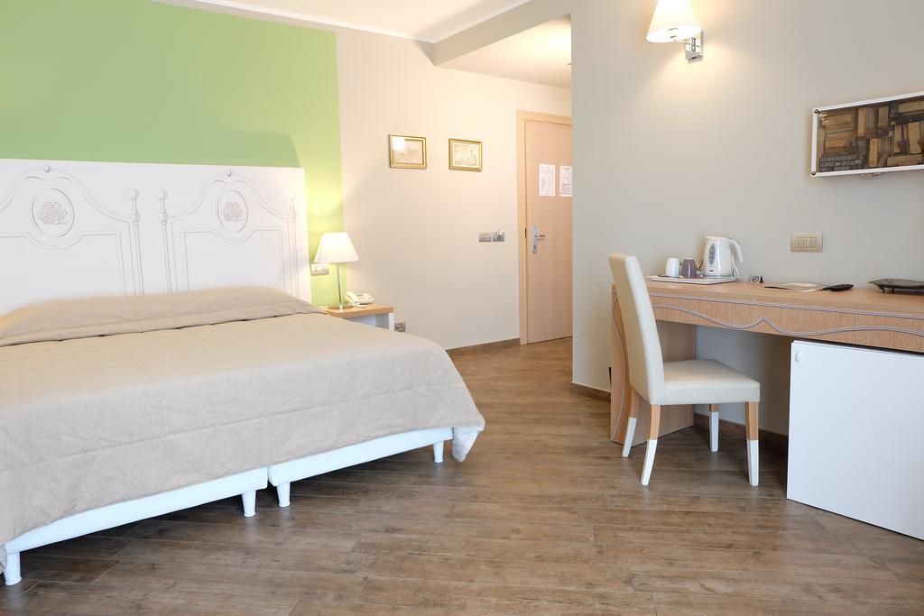 Hotel Monteverde Acqui Terme Luaran gambar
